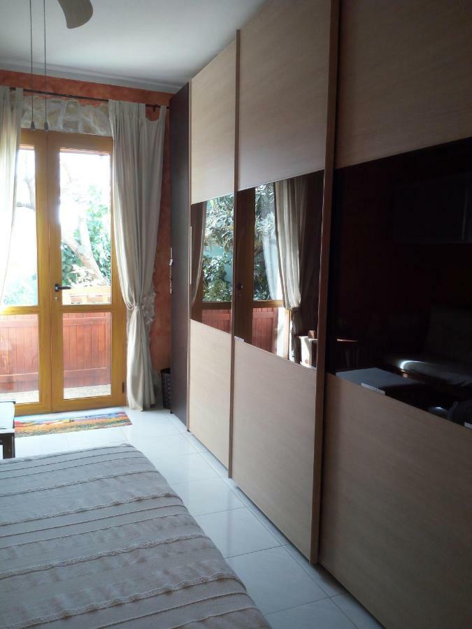 B&B Villa Sul Golfo 夸尔图-圣埃莱娜 外观 照片