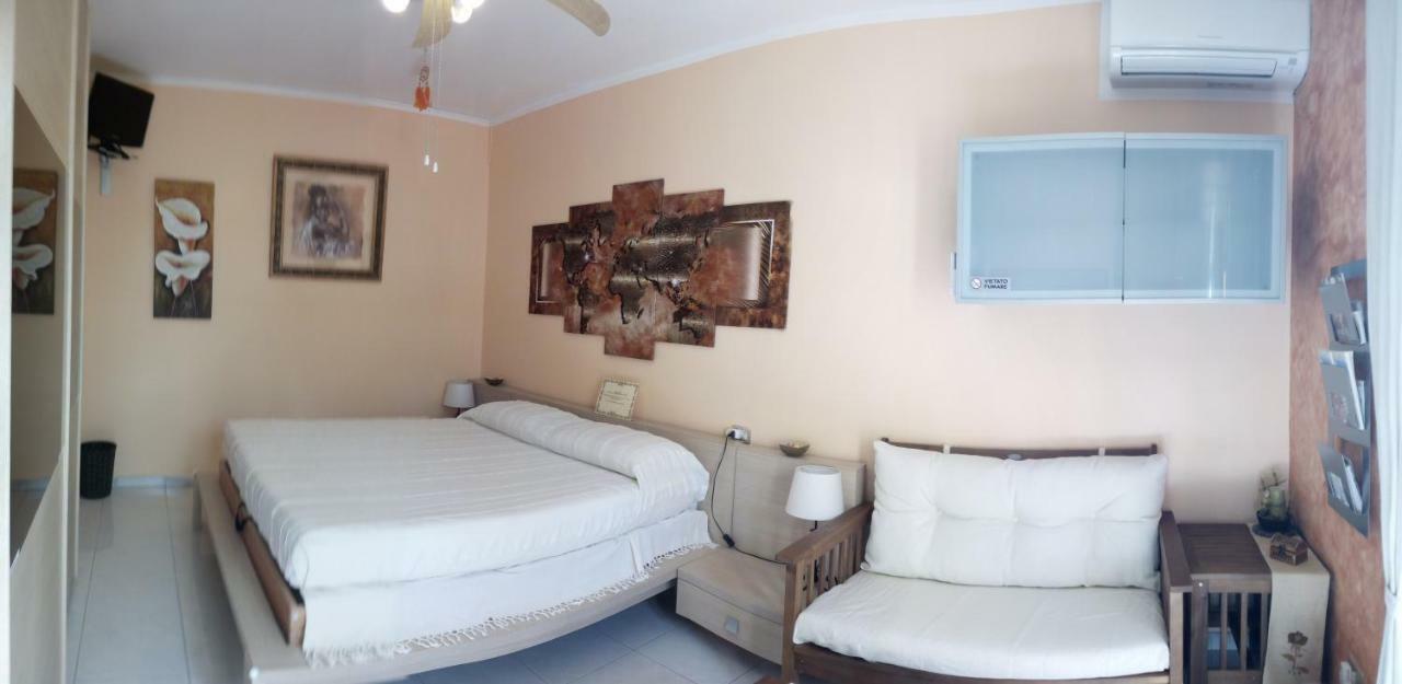 B&B Villa Sul Golfo 夸尔图-圣埃莱娜 外观 照片